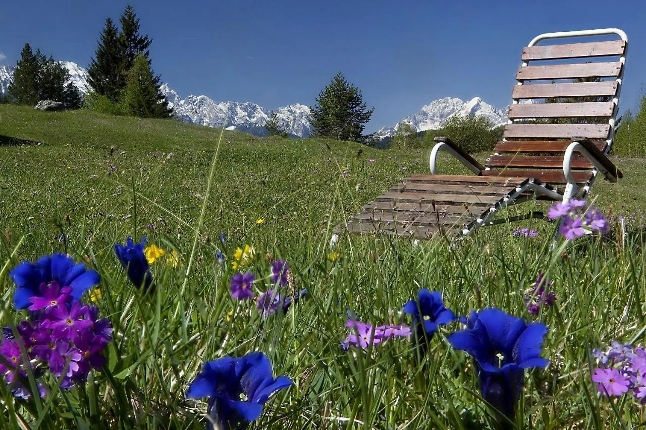 Gasthof Gästehaus Alpina Krün